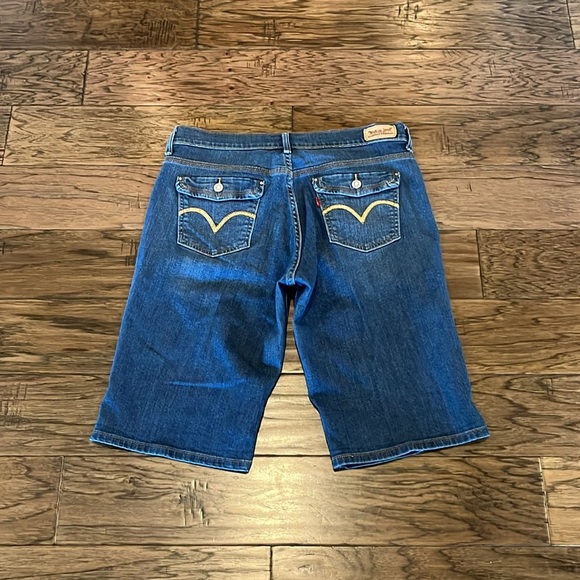 Levi’s Bermuda Shorts Mid Rise Size 10 - Picture 2 of 16